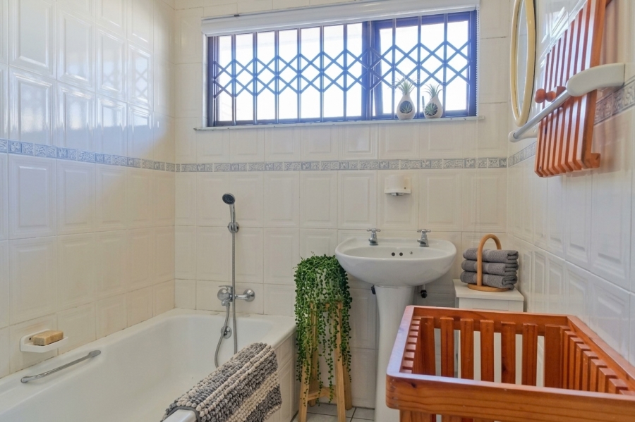 3 Bedroom Property for Sale in Blue Bend Eastern Cape